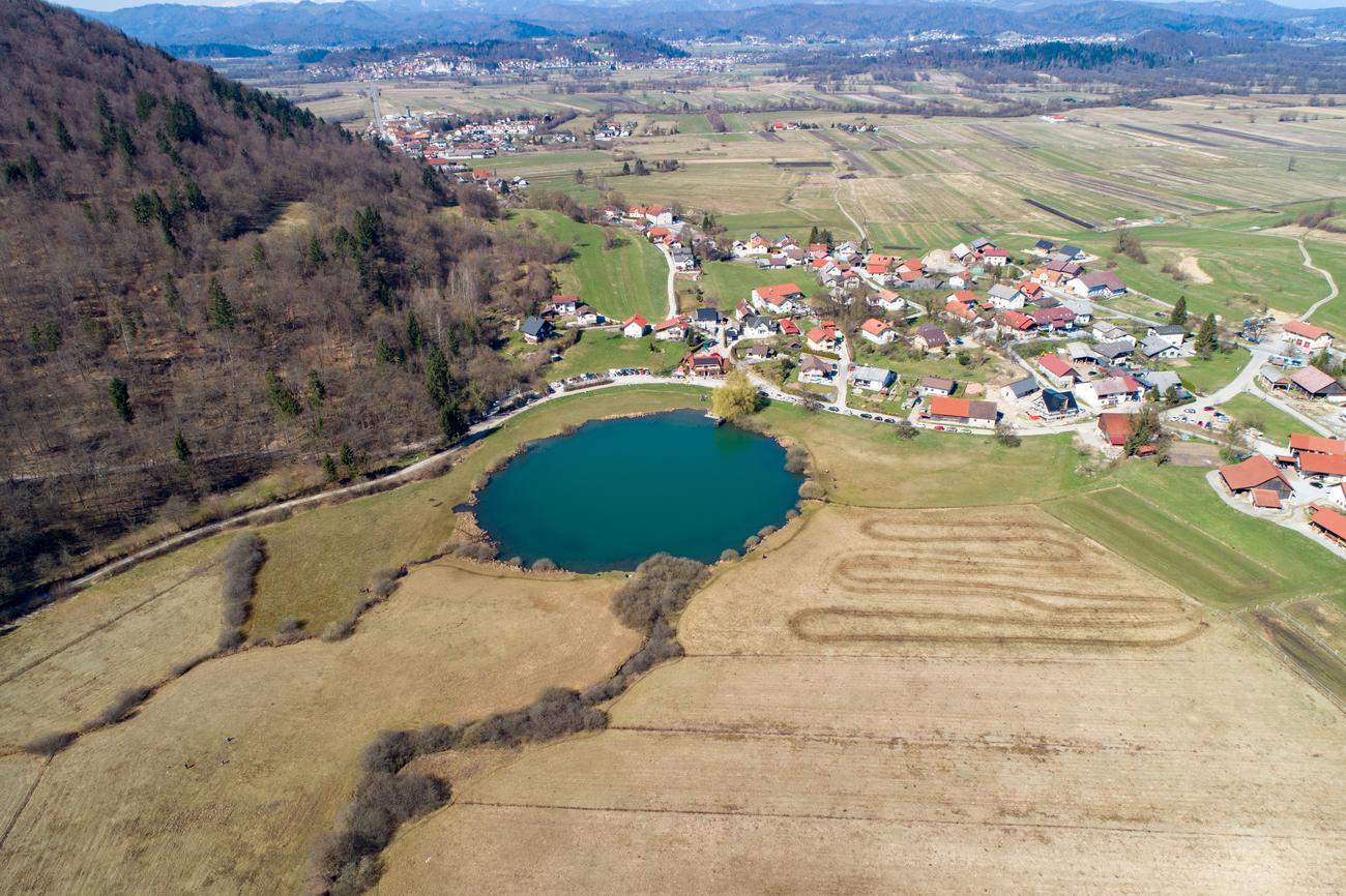kraško jezero
